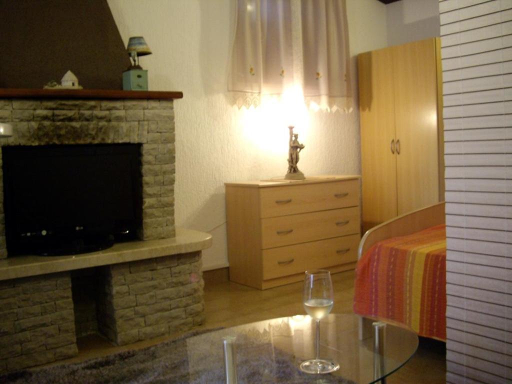 Adria Apartments Пула Экстерьер фото